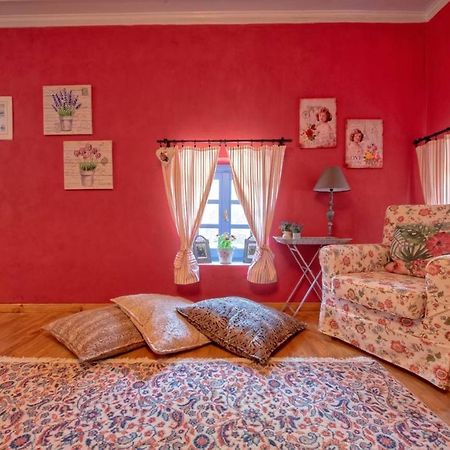 Minodora'S Guesthouse Dikorfo Eksteriør bilde