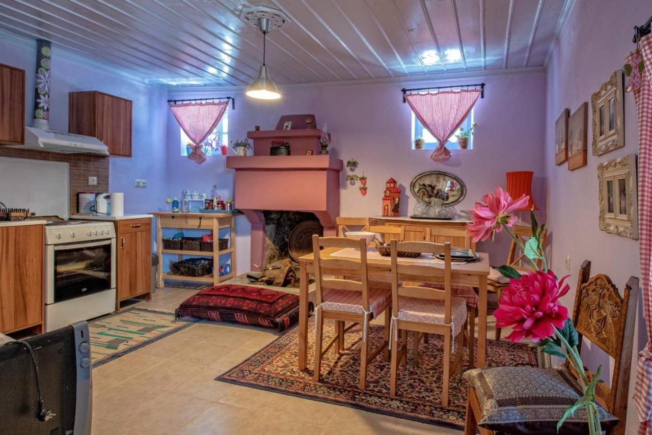 Minodora'S Guesthouse Dikorfo Eksteriør bilde
