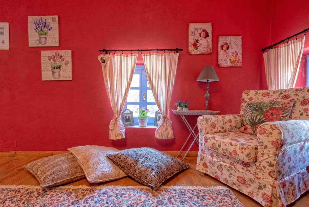 Minodora'S Guesthouse Dikorfo Eksteriør bilde